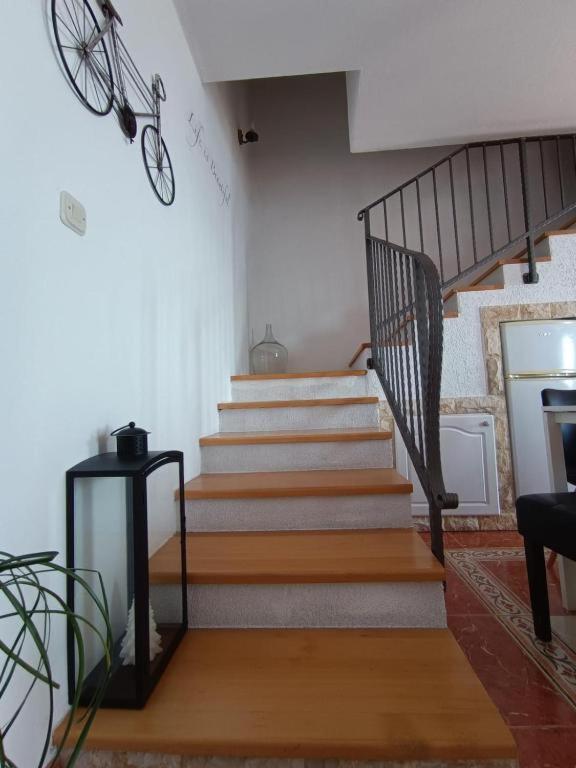 Apartamento Holliday Alida With Jacuzzi Podgora
